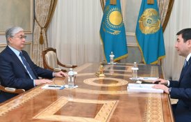 Глава государства принял Председателя Мажилиса Ерлана Кошанова