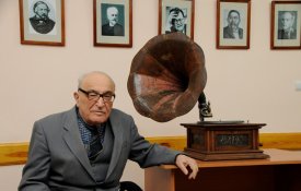 Глава государства выразил соболезнования родным и близким профессора Наума Шафера