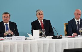 Президент Францияның жетекші компанияларының басшыларымен кездесті