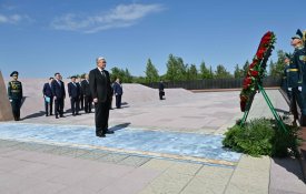 Глава государства посетил Музейно-мемориальный комплекс жертв политических репрессий и тоталитаризма «АЛЖИР»
