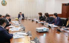 Премьер-министр провел совещание по вопросам финансовой дисциплины и цифровизации сферы здравоохранения