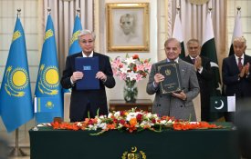 Касым-Жомарт Токаев и Шахбаз Шариф подписали Совместную декларацию об установлении стратегического партнерства между Республикой Казахстан и Исламской Республикой Пакистан