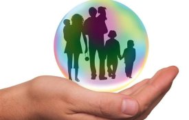 Более 56,5 млрд тенге получили многодетные семьи и награжденные матери в виде пособий с начала 2026 года