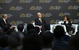 Глава государства принял участие в панельной сессии Анталийского дипломатического форума