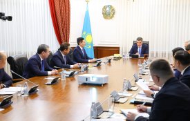 Олжас Бектенов поручил пересмотреть подходы к развитию легкой промышленности