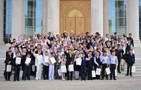 В Акорде провели экскурсию для школьников со всего Казахстана