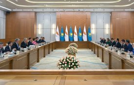 Глава государства и Президент Кипра провели переговоры в расширенном составе