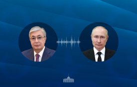 Глава государства провел телефонный разговор с Президентом России Владимиром Путиным