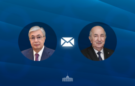 Глава государства направил поздравительную телеграмму Президенту Алжира