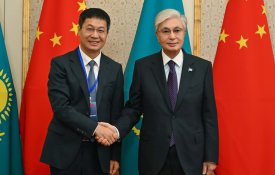 Глава государства принял партнера и президента Xiaomi Corporation Лу Вэйбина