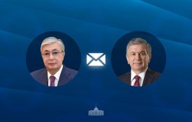 Касым-Жомарт Токаев поздравил Шавката Мирзиёева с Днем Независимости Узбекистана