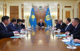 Глава государства провел совещание с Аппаратом Совета Безопасности