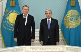 Мемлекет басшысы Ресейдің Ленинград облысының губернаторы Александр Дрозденконы қабылдады