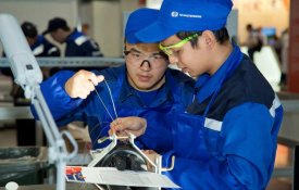 Команда "Казахтелекома" взяла "серебро" на чемпионате WorldSkills Hi-Tech в России